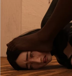 [3D漫画]人妻程蕊的潜入-188绅士站